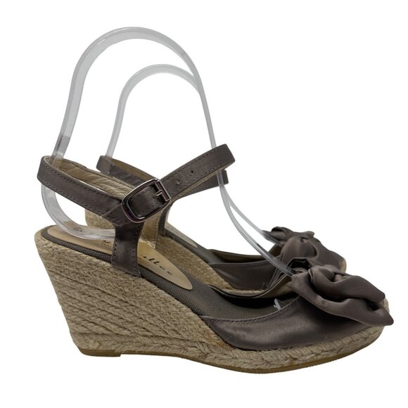 Bettye Muller Wedge Espadrille Sandals Adjustable Strap Size 37 US 6.5 - Picture 1 of 11